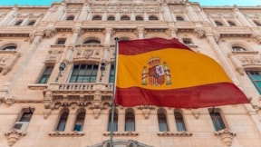 İspanya, 'ev alana vatandaşlık' uygulamasına son veriyor