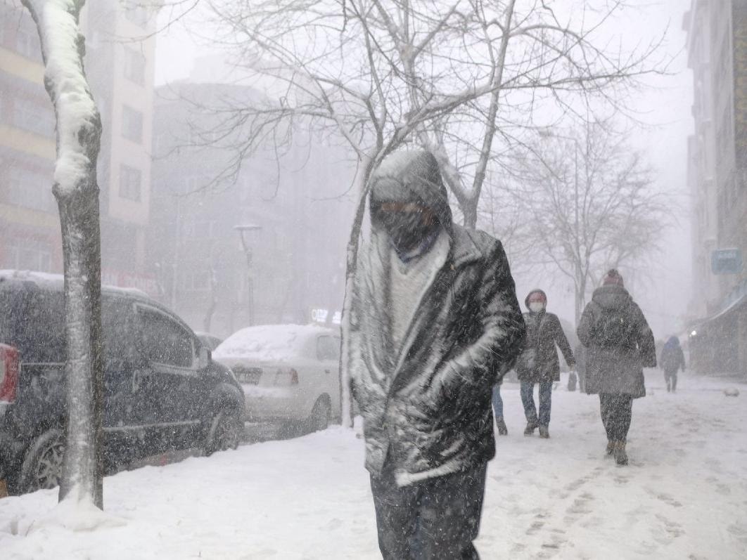 Bir taraf bahar, bir taraf kış... 10 kente kar uyarısı