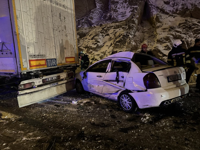 Kayseri'de zincirleme trafik kazası: 5 yaralı