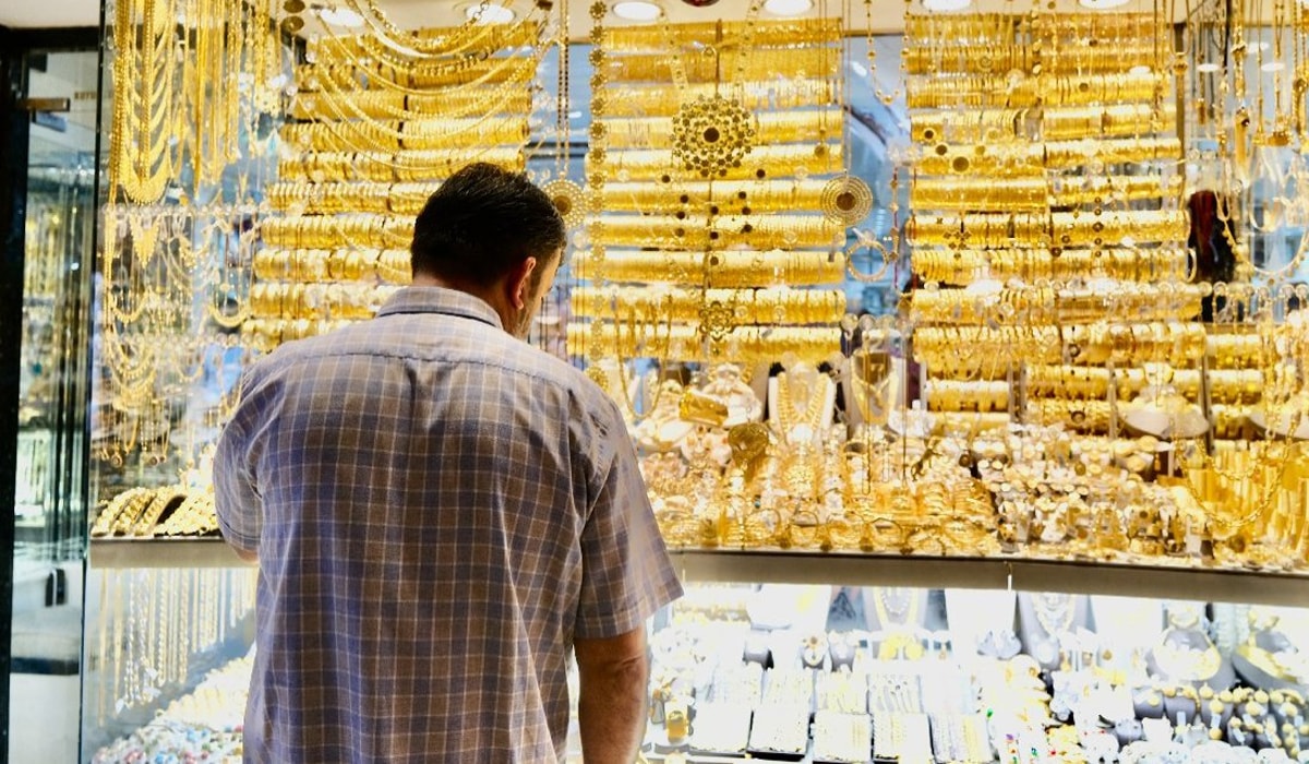 Polis kurbanı kuyumcuda buldu! Bir telefona 640 bin lira...