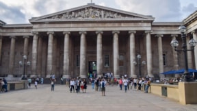 Londra müzelerindeki 1700'e yakın eser kayıp