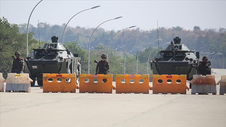 Myanmar'da isyancılar Çin sınırındaki bölgeyi ele geçirdi