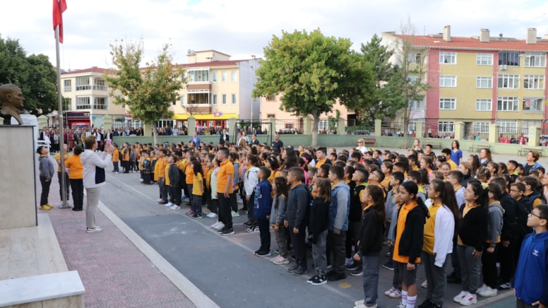 24 Nisan tatil mi? İşte okullar ve iş yerleri için uygulanacak karar