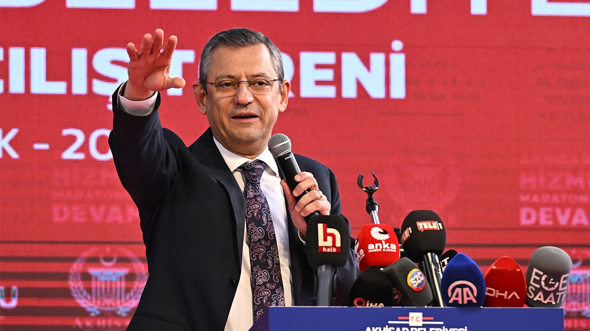 Özgür Özel’den Anayasa mitingi için çağrı