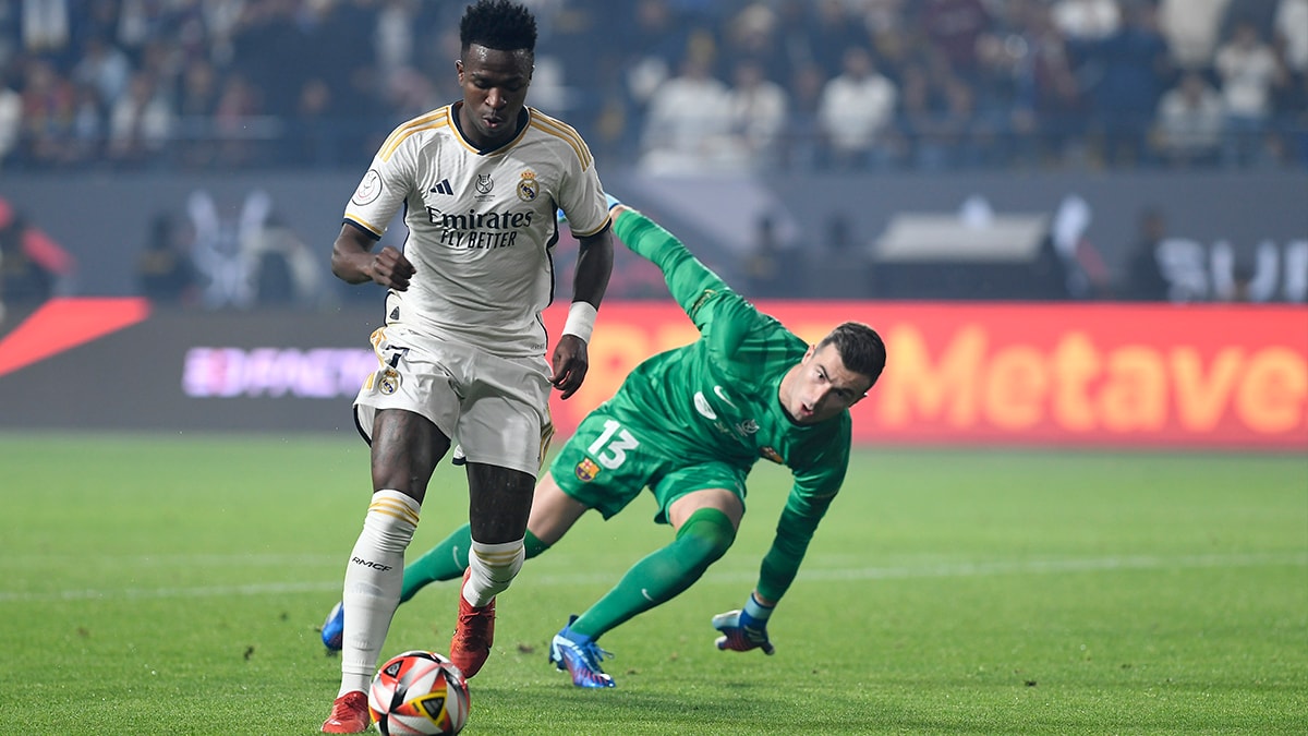 Real Madrid'den Süper Kupa'da Barcelona'ya fark!