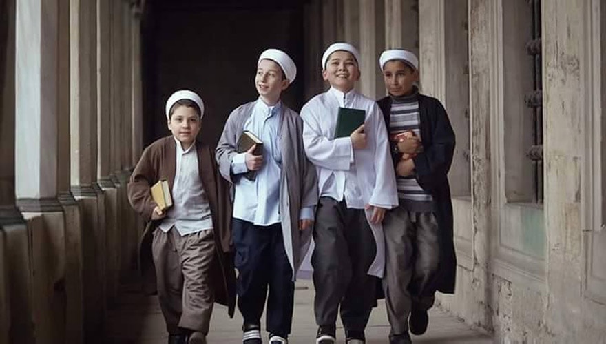 MEB 1.3 milyon çocuğu tarikatlara kaptırdı