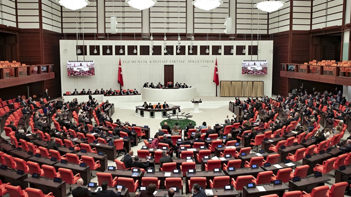 Milletvekili maaşları zamla birlikte ne kadar oldu?