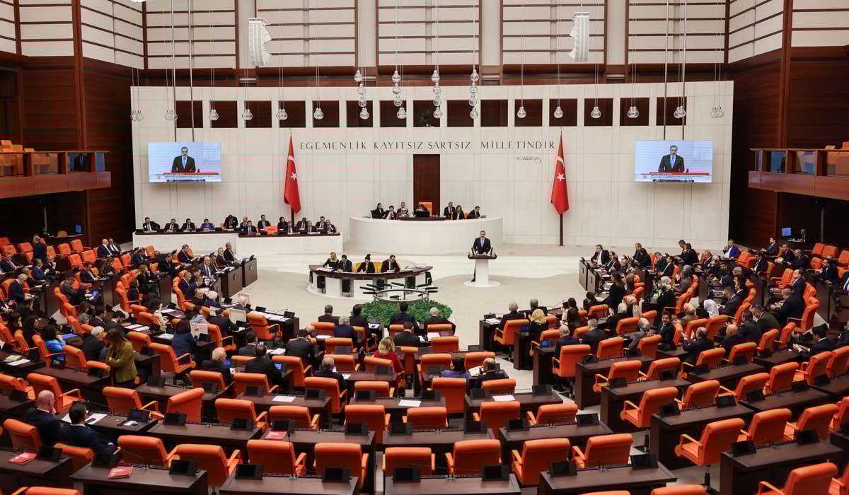 Meclis israfta gaza bastı: Günlüğü 3 bin lira