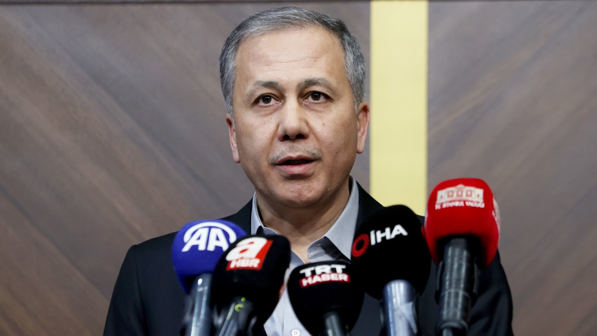 Bakan Yerlikaya: Kilise saldırganlarının DEAŞ'lı olduğunu değerlendiriyoruz