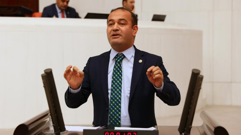 CHP'li Karabat'tan Ahmet Özer hakkındaki iddianameye tepki