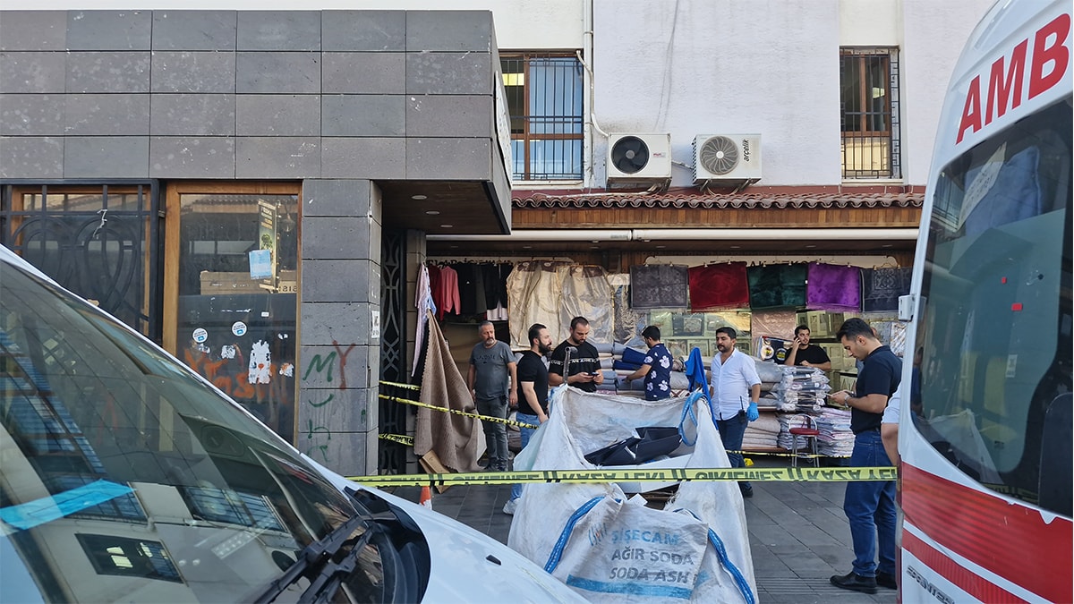 Sokak ortasında cinayet: Uzman çavuş, eşini öldürdü