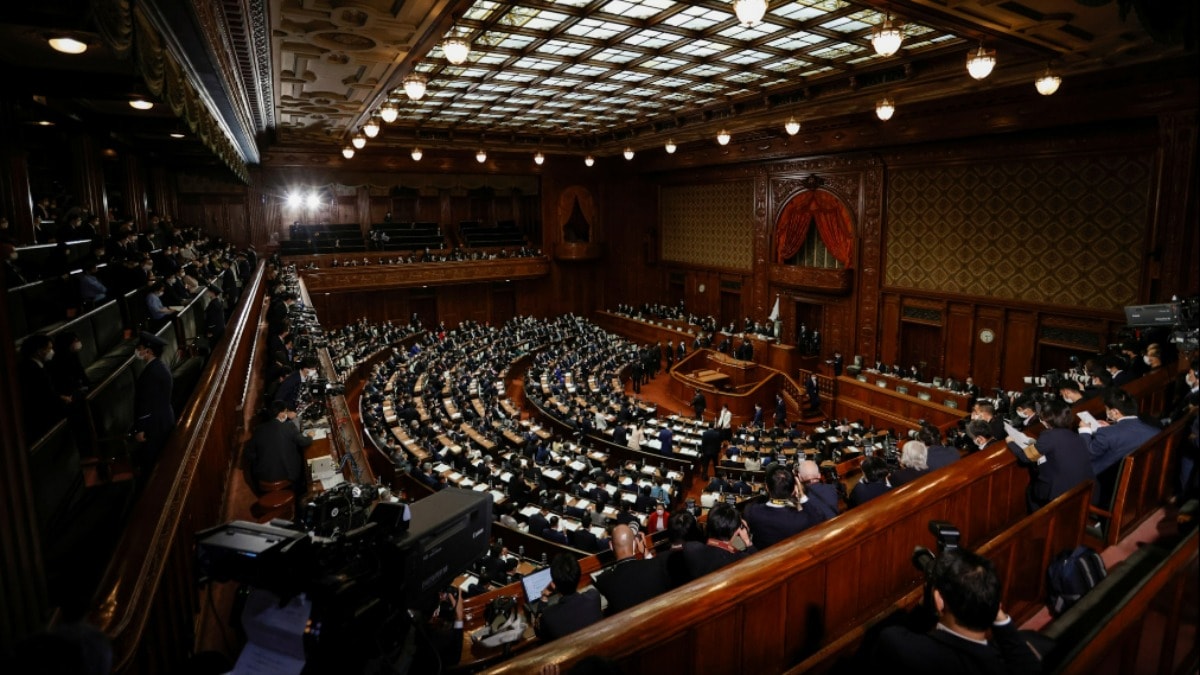 Japonya, erken seçime gidiyor: Meclis feshedildi