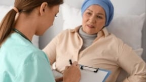 Meme kanseri teşhisinde yeni dönem: Kan testi ile hızlı sonuç alınacak!