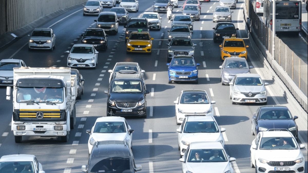 Bu sürüş teknikleri yakıt tasarrufu sağlıyor...