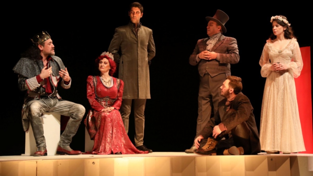 İBB Şehir Tiyatroları 9 oyunla perdelerini açıyor