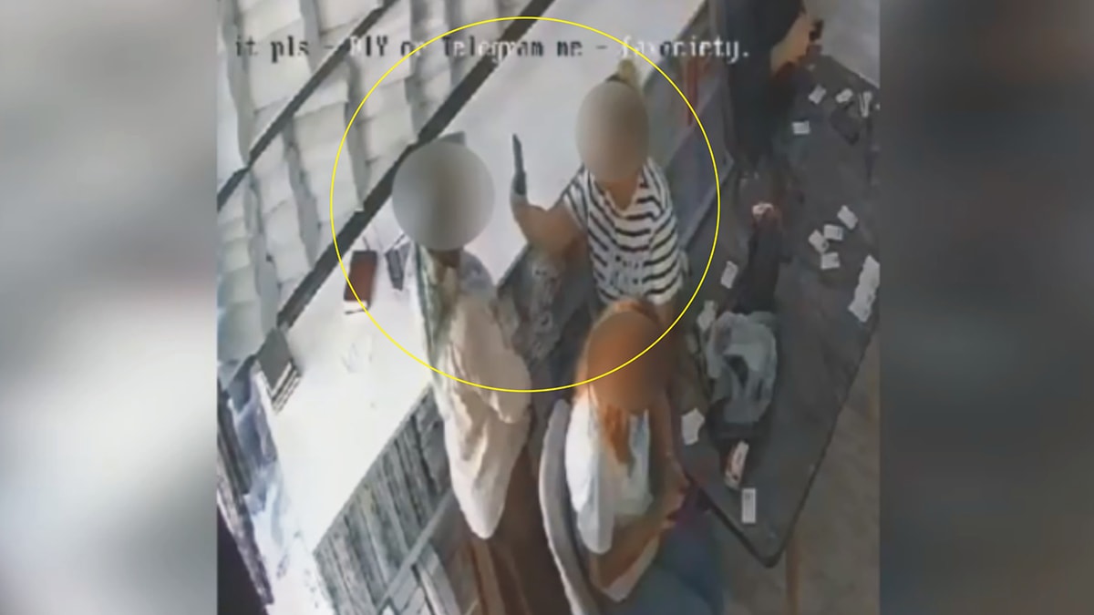 500 TL'lik alışveriş kartı dağıtıp binlerce kişiye banka hesabı açtılar