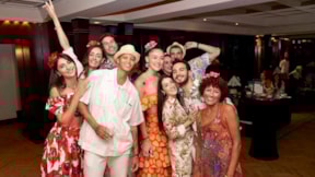 Zehra Güneş'ten Melissa Vargas'a dövmeli parti!