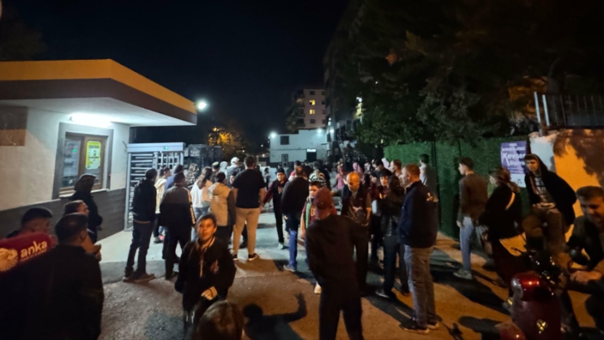 İzmir'de karanlıkta eğitim tepkisi