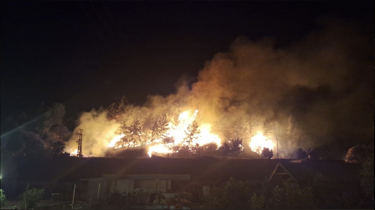 Alanya'da çıkan orman yangını kontrol altına alındı