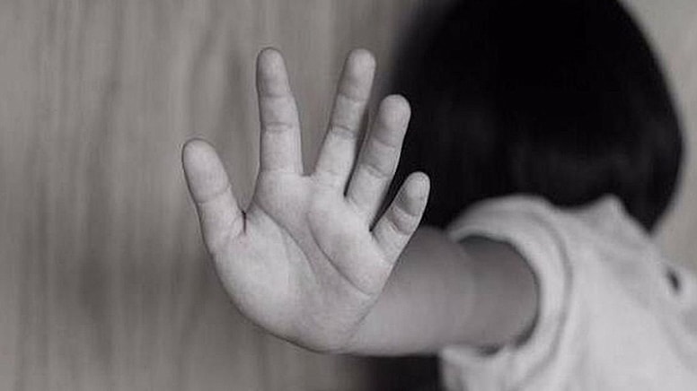 Çocuğuna istismar görüntülerini sosyal medyada paylaşan baba gözaltında