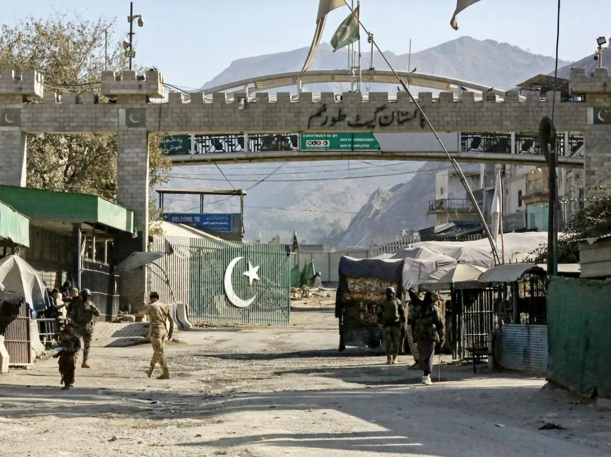 Belucistan'da kan kurumuyor: Afganistan ve Pakistan güçleri çatıştı