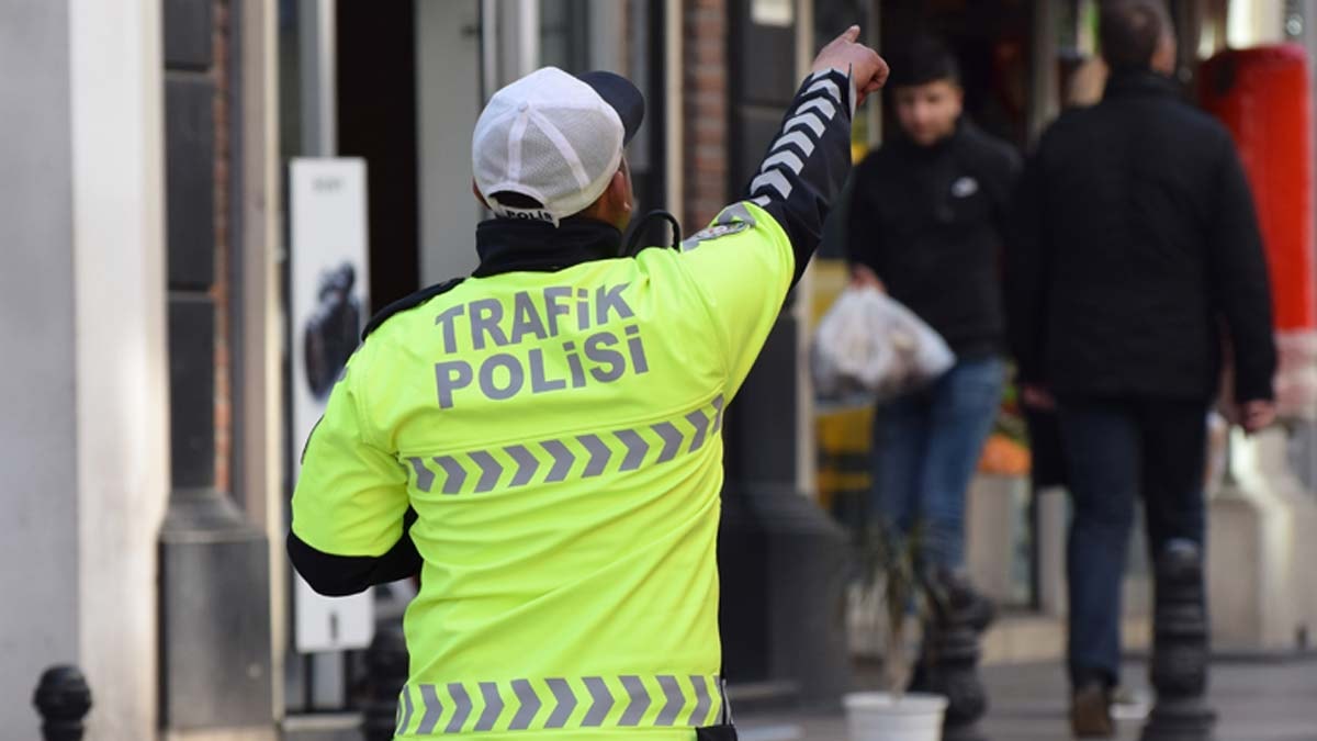 Büyük zam geliyor: 2025'te en düşük trafik cezası ne kadar olacak?