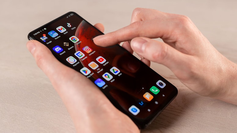 2 haftada 10 yıl gençleştiler: Telefondan bu uygulamayı silin