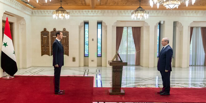 Hakan Fidan’ı protesto etmişti... Esad'ın önünde yemin töreni