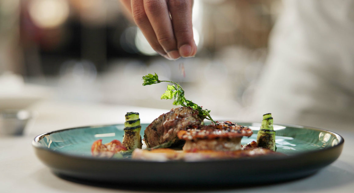 Dünyaca ünlü şef sırrını açıkladı! Eti en iyi şekilde pişirmenin sırrı aslında bunda saklıymış