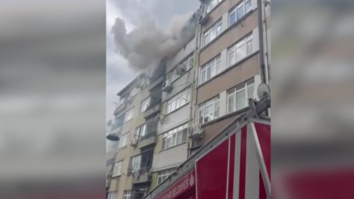 Fatih'te 7 katlı binada yangın