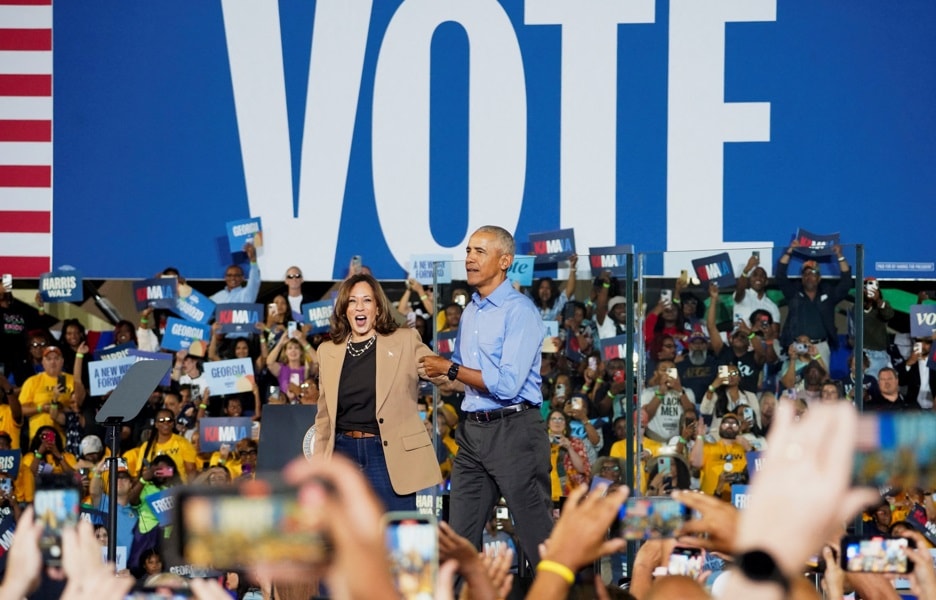 Kamala Harris'in mitingine ünlü akını