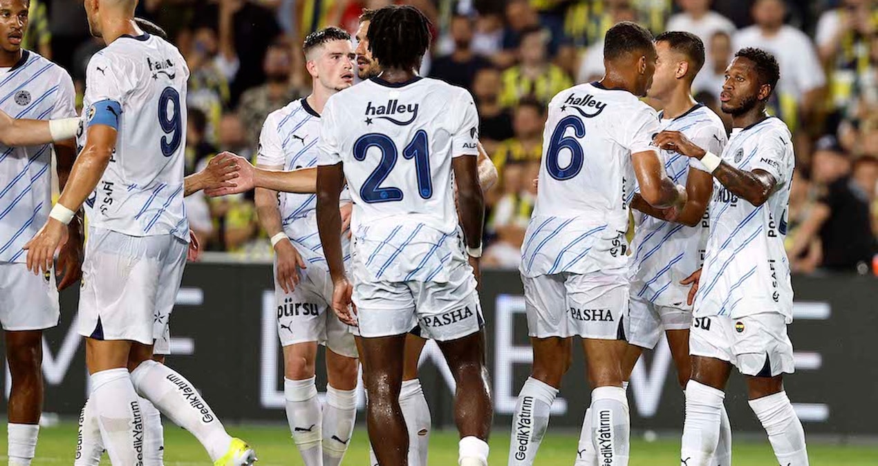 Fenerbahçe'de ayrılık! Sözleşmesi feshedildi Sözcü