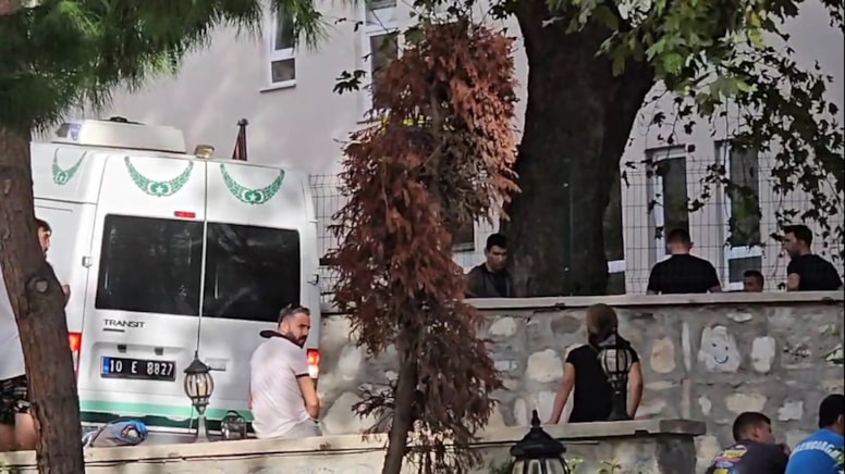 Müdür vekili makamında öldürüldü, kasklı saldırgan aranıyor