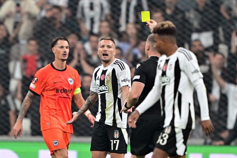 Beşiktaş Dolmabahçe'de 3 golle yıkıldı!