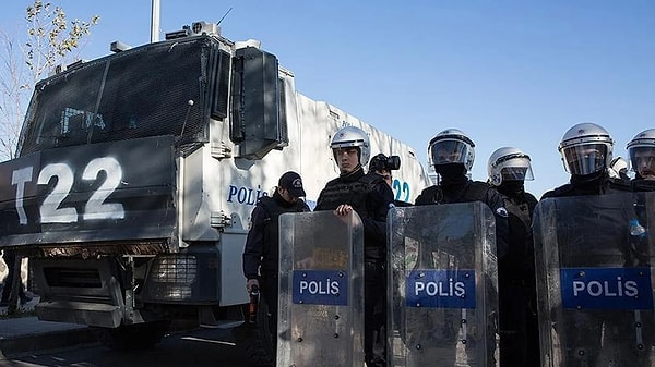 Van'da gösteri ve yürüyüşlere yasak