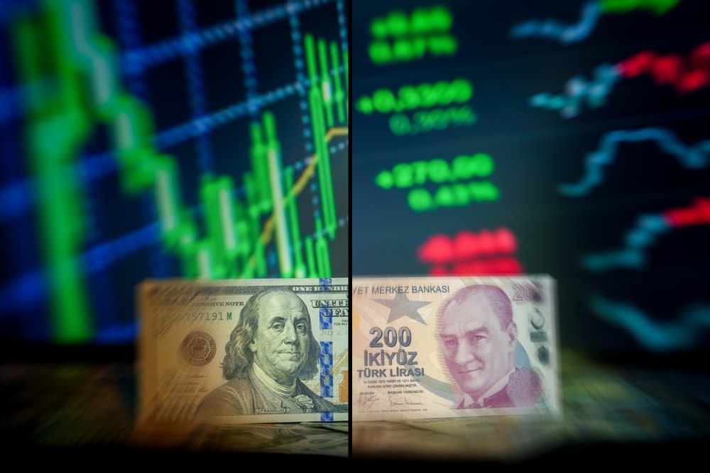 Ünlü banka dolar/TL tahminini düşürdü