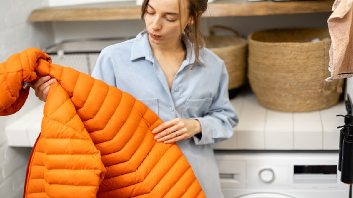 Çamaşır makinesinde yıkanan şişme mont nasıl eski formuna döner? Bu yöntem çok işinize yarayacak