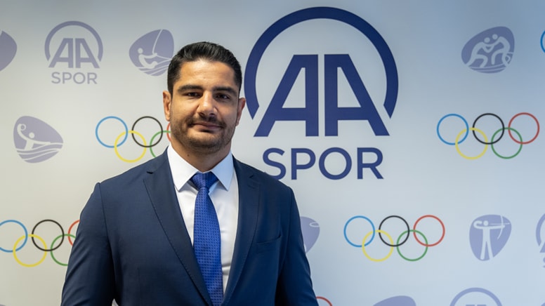 Taha Akgül'den Rıza Kayaalp'e destek