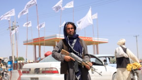 Taliban yönetimi, kadınların çalıştığı STK'ları yasaklayacak