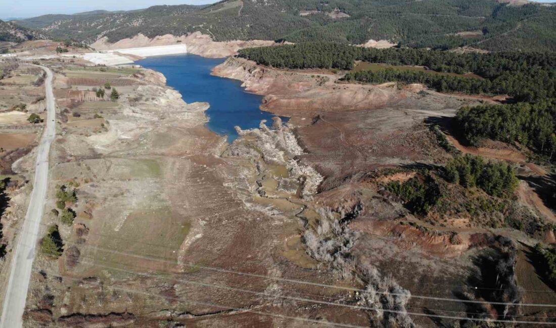 Baraj kurudu içme suyu alımı durduruldu