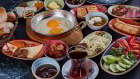 Kahvaltı diye tabak tabak zehir yiyormuşuz: Uzmanlar 'sakın' diyerek uyardı