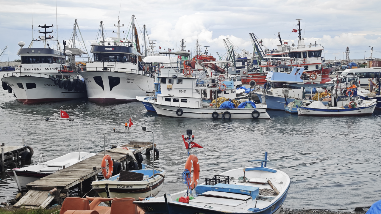 Balıkçıları hava koşulları vurdu: Ava çıkamadılar
