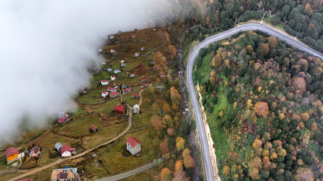 Doğu Karadeniz'in sonbahar manzaraları görenleri hayran bıraktı