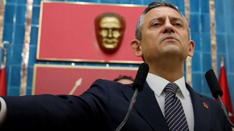 Özgür Özel'den dikkat çeken iddia: İktidar Öcalan için bir günde izin çıkaracak