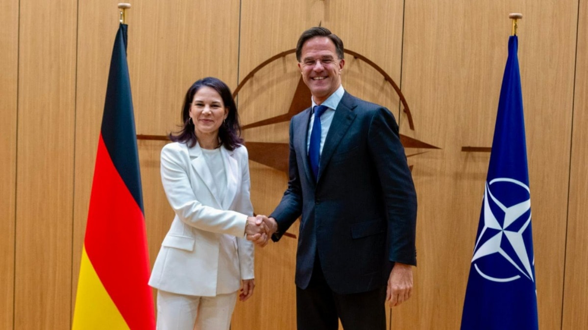 Savaşın 1000'i gününde AB ülkeleri, Ukrayna için toplandı