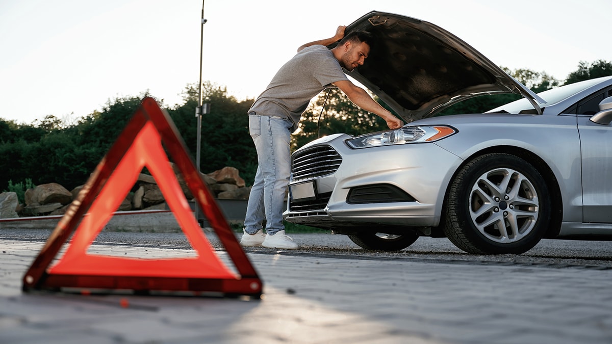 Uzmanından sürücülere uyarı: Kış gelmeden önce araçlarınızdan bu 5 şeyi çıkarın
