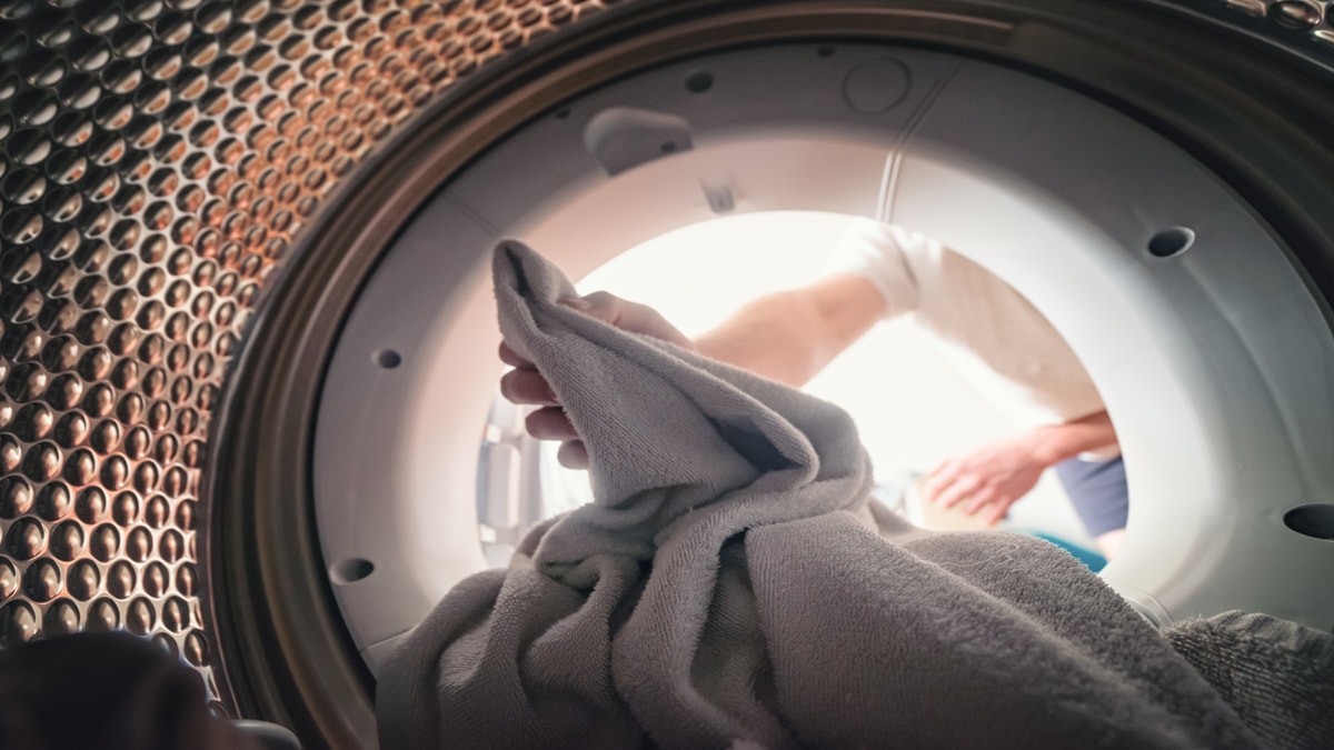 Çamaşır makinesindeki gizli bölme şok etti: Çok pis!
