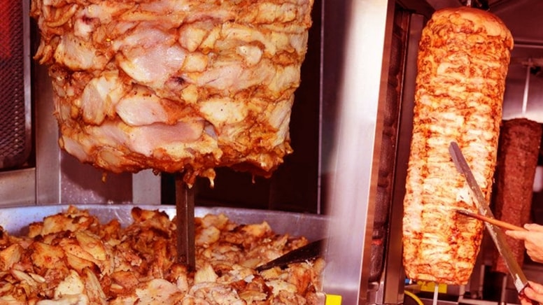 Zehirli döner olayının ardından skandal iddia! 'Çamaşır suyu kullanıyorlar'