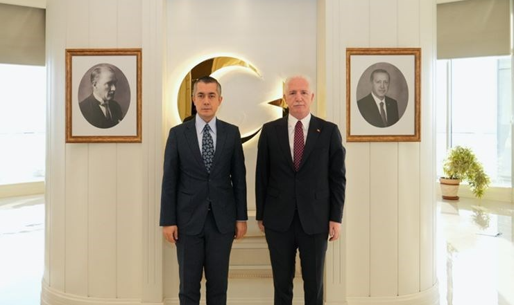 İstanbul Valisi Gül'den Esenyurt kayyumuna ziyaret