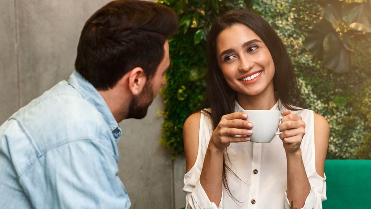 Birinin benden hoşlandığını nasıl anlarım? Psikolojiye göre dikkat etmeniz gereken ince işaretler